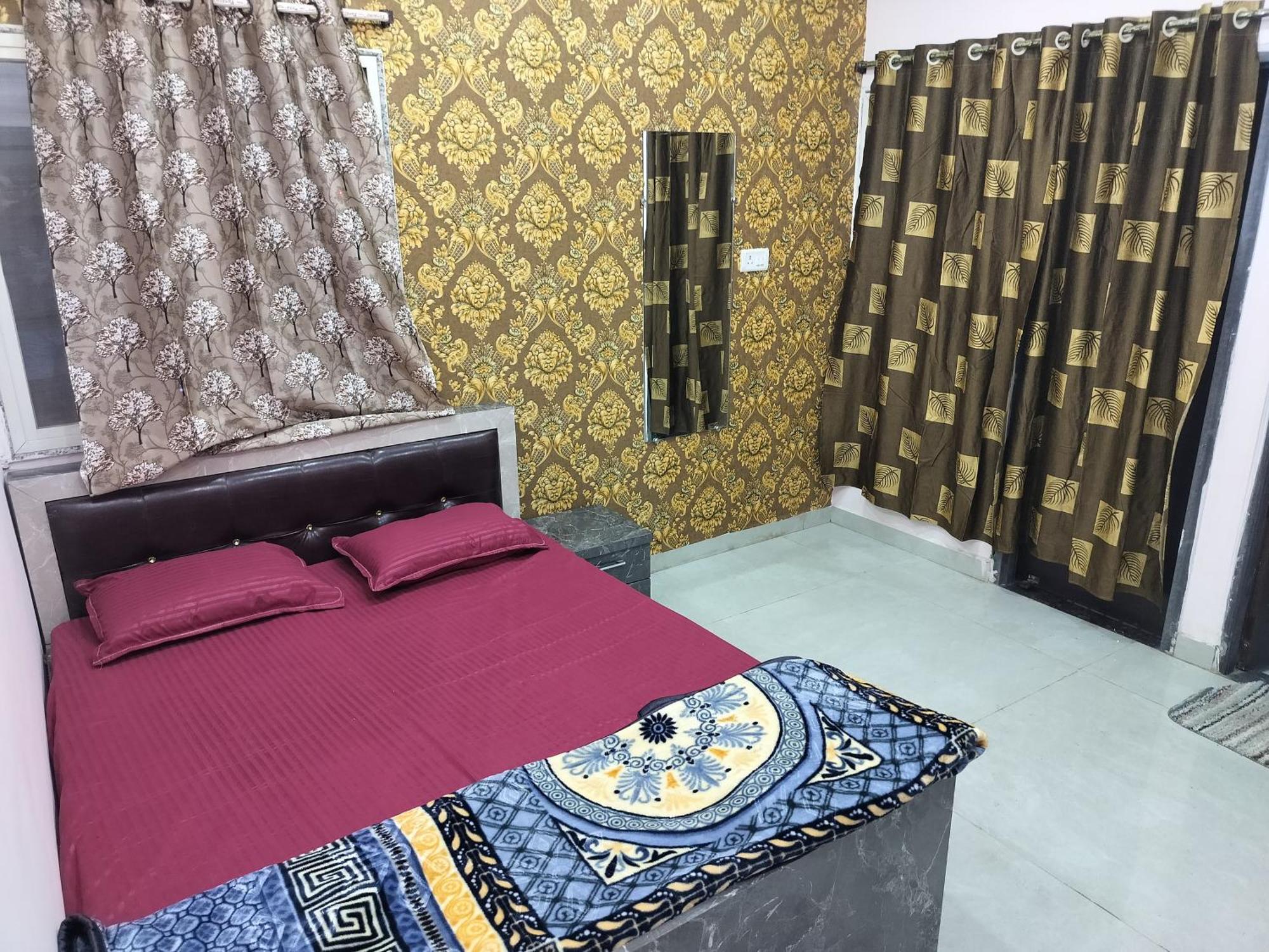 Shiv Shakti Homestay Удджайн Экстерьер фото